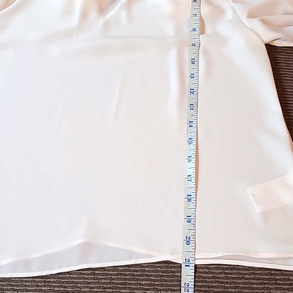 Express Cream Mock Neck Short Sleeve Blouse - Picture 9 of 10